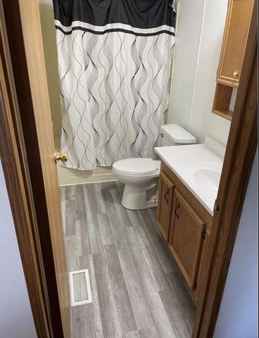 512 Opal Circle, Lannon, WI 53046