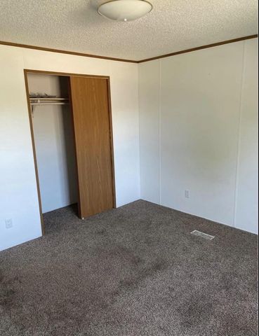 512 Opal Circle, Lannon, WI 53046