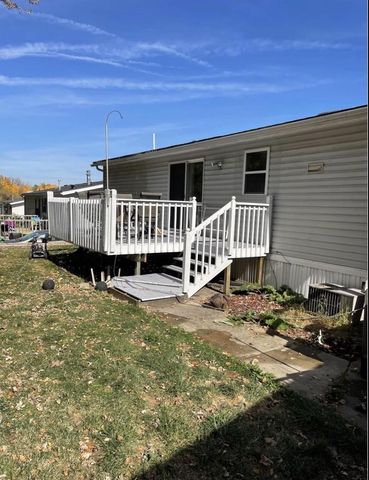 512 Opal Circle, Lannon, WI 53046