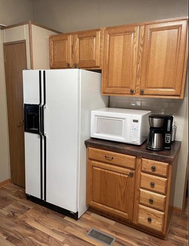 512 Opal Circle, Lannon, WI 53046