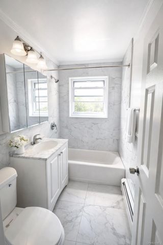 6708 152 266B, Flushing, NY 11367