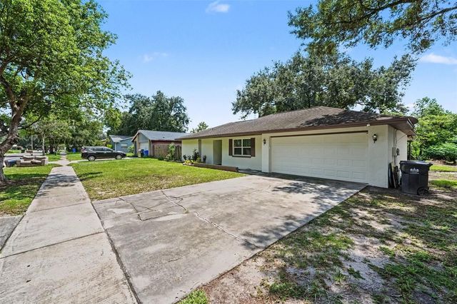 1913 CEDARBROOKE DRIVE, Lutz, FL 33549