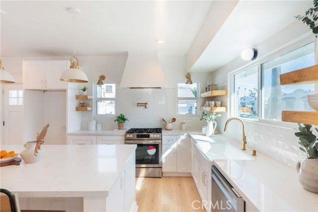 3890 S Harvard Boulevard, Los Angeles, CA 90062