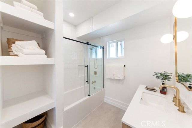 3890 S Harvard Boulevard, Los Angeles, CA 90062