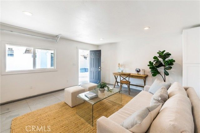 3890 S Harvard Boulevard, Los Angeles, CA 90062