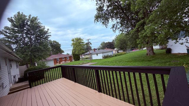 16067 SCHOOL Street, South Holland, IL 60473