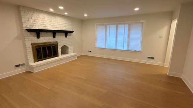 16067 SCHOOL Street, South Holland, IL 60473