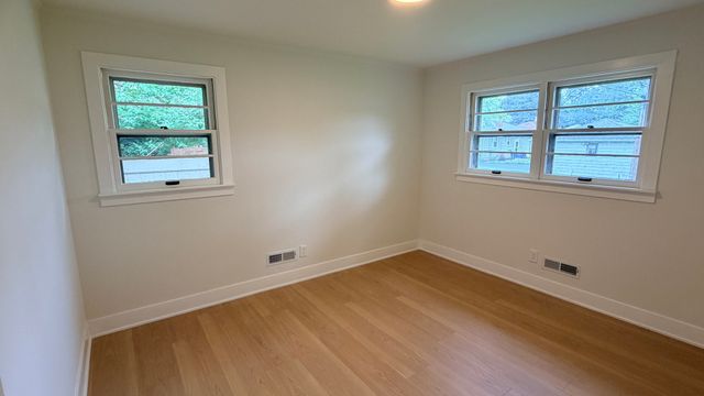 16067 SCHOOL Street, South Holland, IL 60473