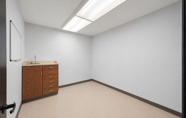 10547 S Ewing Avenue, Chicago, IL 60617