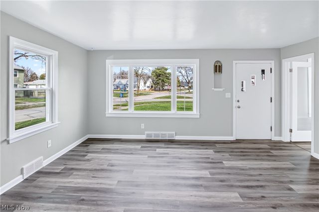 2966 Cleveland Boulevard, Lorain, OH 44052