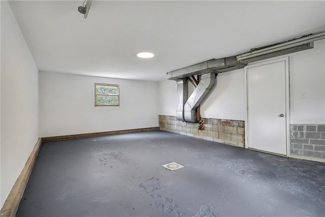 841 E Lutton St, New Castle, PA 16101