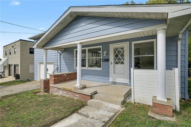 841 E Lutton St, New Castle, PA 16101