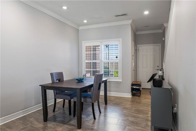 914 S Dixson Street, Rogers, AR 72758