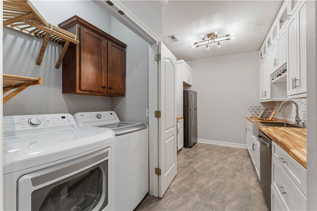 914 S Dixson Street, Rogers, AR 72758