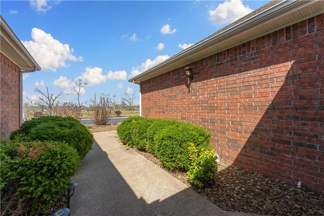 914 S Dixson Street, Rogers, AR 72758