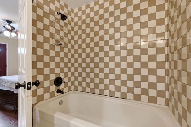 302 Swiper Dr, Smithville, TN 37166