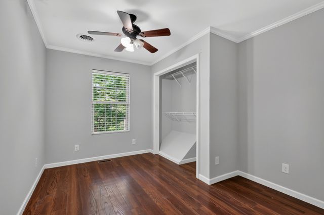 302 Swiper Dr, Smithville, TN 37166