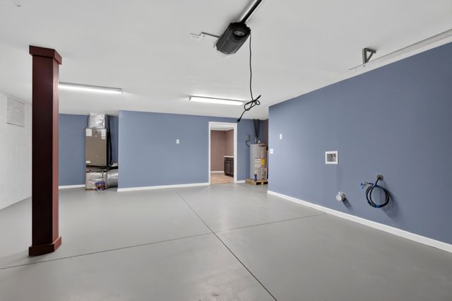 302 Swiper Dr, Smithville, TN 37166