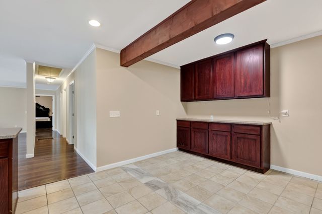 302 Swiper Dr, Smithville, TN 37166