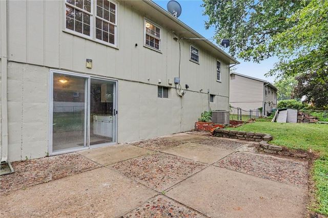 16408 E 40th Street, Independence, MO 64055