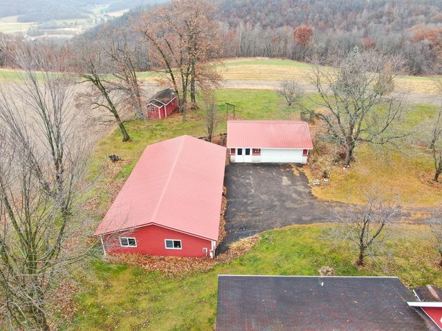 E4350 Klomsten Ridge ROAD, Coon Valley, WI 54623