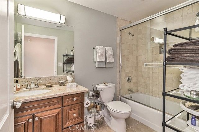 4724 Kester Avenue 404, Sherman Oaks, CA 91403