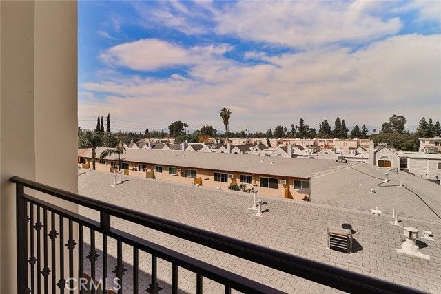4724 Kester Avenue 404, Sherman Oaks, CA 91403