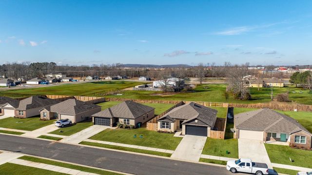 27 Farmhouse Circle, Vilonia, AR 72173