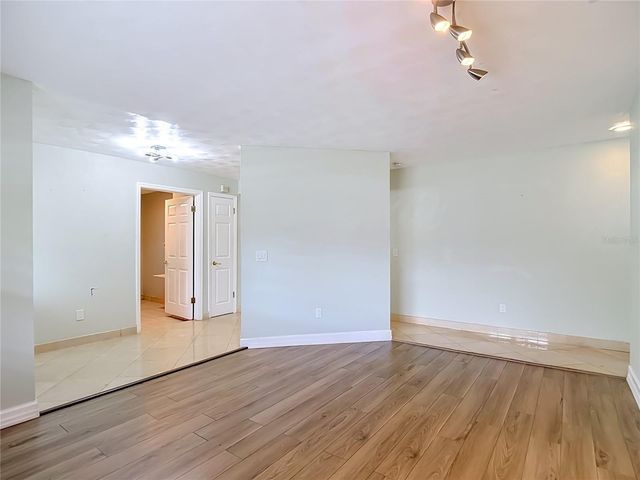 4608 APPLE RIDGE LANE, Tampa, FL 33624