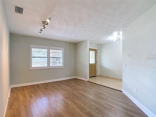 4608 APPLE RIDGE LANE, Tampa, FL 33624
