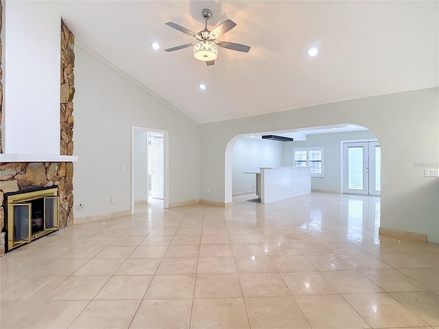 4608 APPLE RIDGE LANE, Tampa, FL 33624