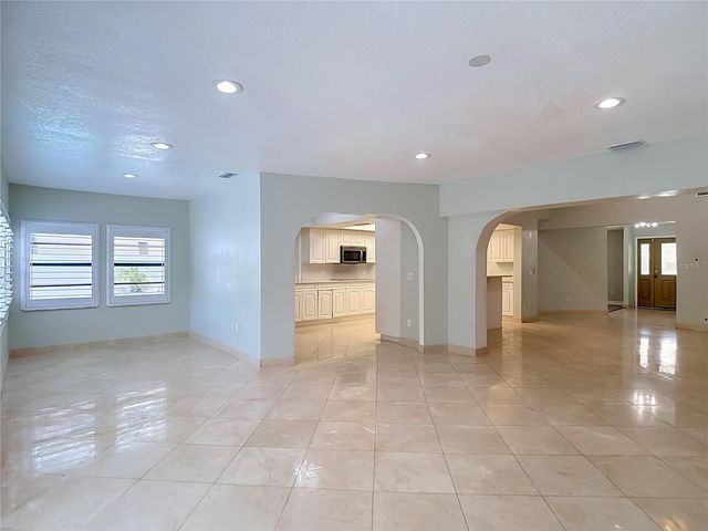 4608 APPLE RIDGE LANE, Tampa, FL 33624