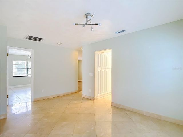 4608 APPLE RIDGE LANE, Tampa, FL 33624