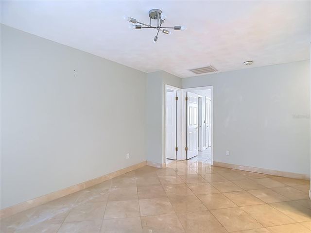 4608 APPLE RIDGE LANE, Tampa, FL 33624