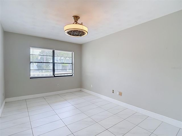 4608 APPLE RIDGE LANE, Tampa, FL 33624
