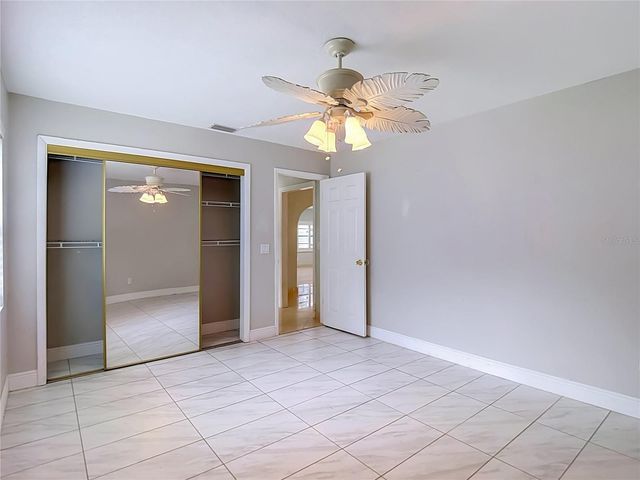 4608 APPLE RIDGE LANE, Tampa, FL 33624