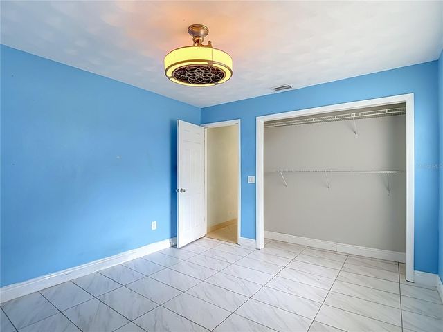4608 APPLE RIDGE LANE, Tampa, FL 33624