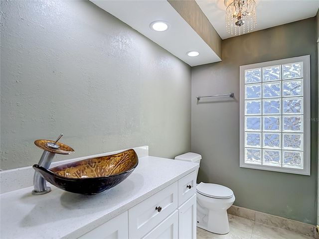 4608 APPLE RIDGE LANE, Tampa, FL 33624