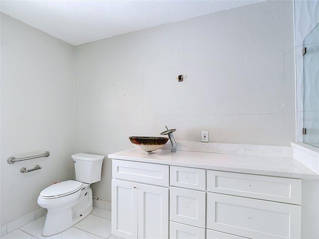4608 APPLE RIDGE LANE, Tampa, FL 33624