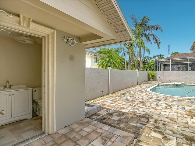 4608 APPLE RIDGE LANE, Tampa, FL 33624