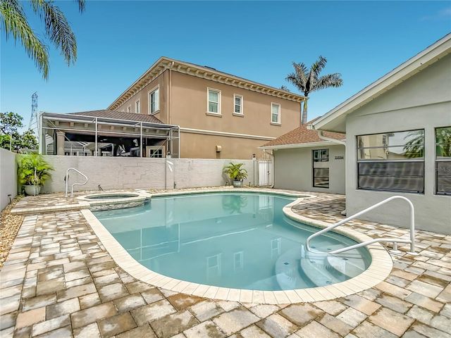 4608 APPLE RIDGE LANE, Tampa, FL 33624