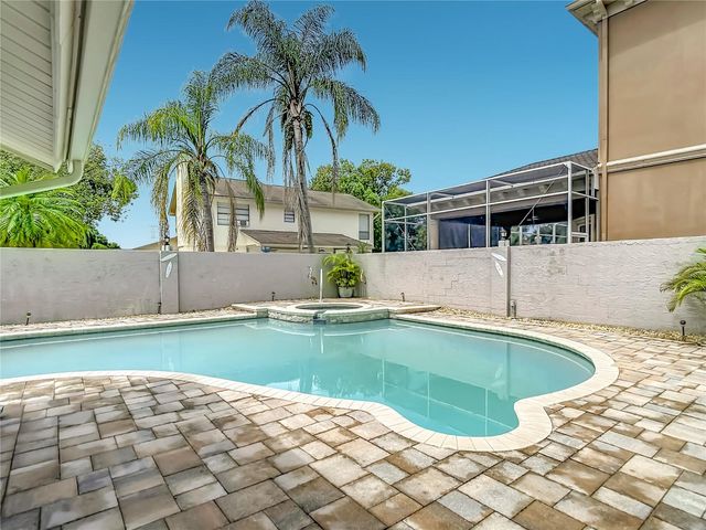 4608 APPLE RIDGE LANE, Tampa, FL 33624