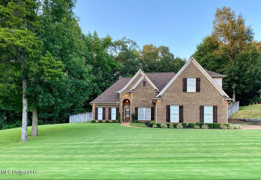 3426 Westwind Drive, Nesbit, MS 38651