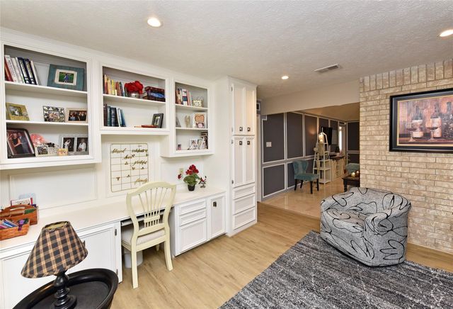 3862 W Wisteria Circle, Sugar Land, TX 77479