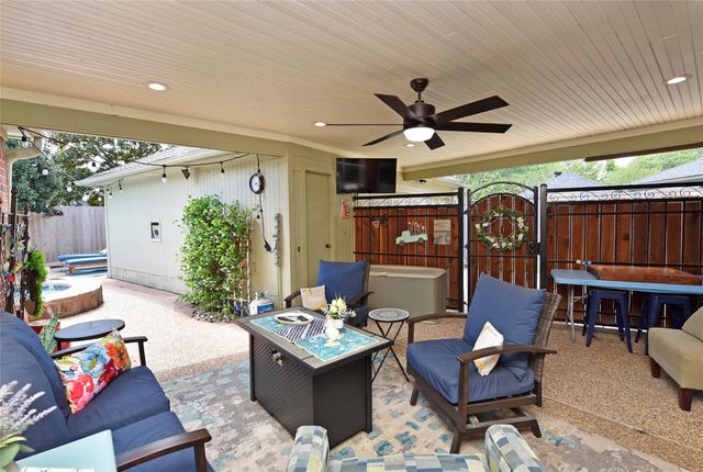 3862 W Wisteria Circle, Sugar Land, TX 77479