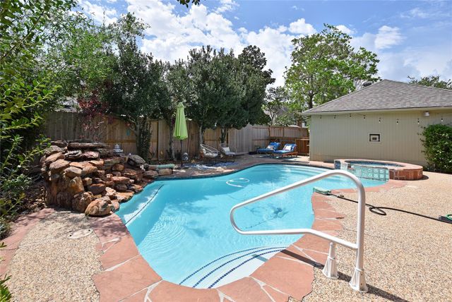 3862 W Wisteria Circle, Sugar Land, TX 77479