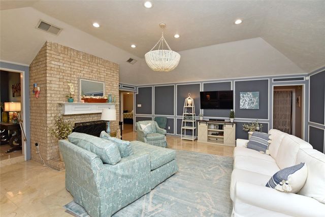 3862 W Wisteria Circle, Sugar Land, TX 77479