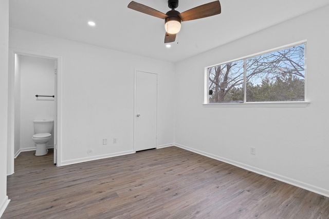 6808 Wentworth DR A, Austin, TX 78724