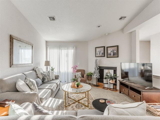 11413 Springhollow Road 707, Oklahoma City, OK 73120