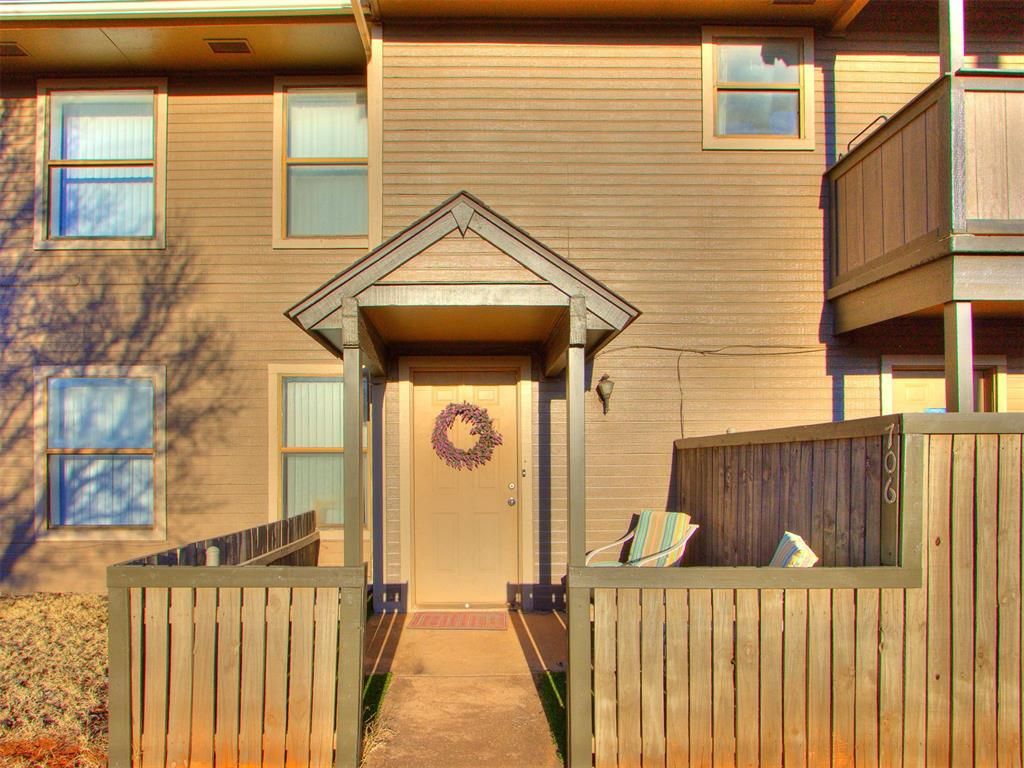 11413 Springhollow Road 707, Oklahoma City, OK 73120